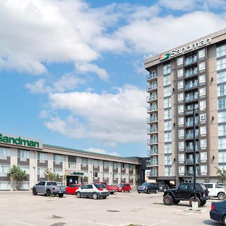 Sandman Hotel Edmonton West Buitenkant foto