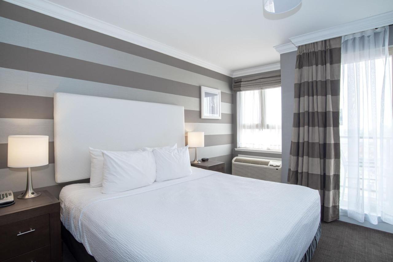 Sandman Hotel Edmonton West Buitenkant foto