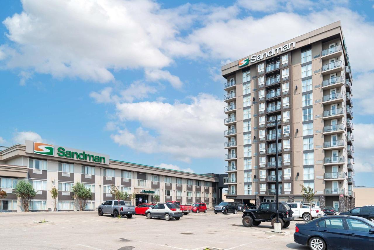Sandman Hotel Edmonton West Buitenkant foto