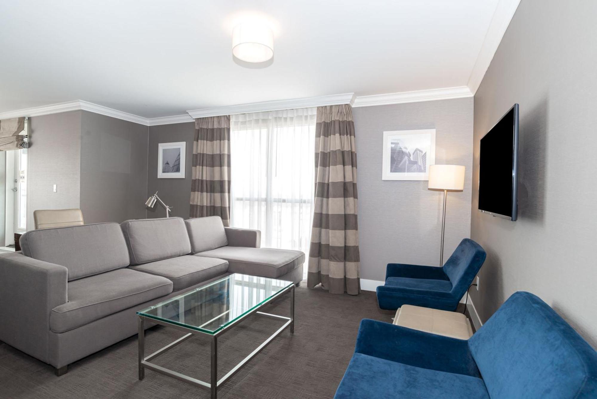 Sandman Hotel Edmonton West Buitenkant foto