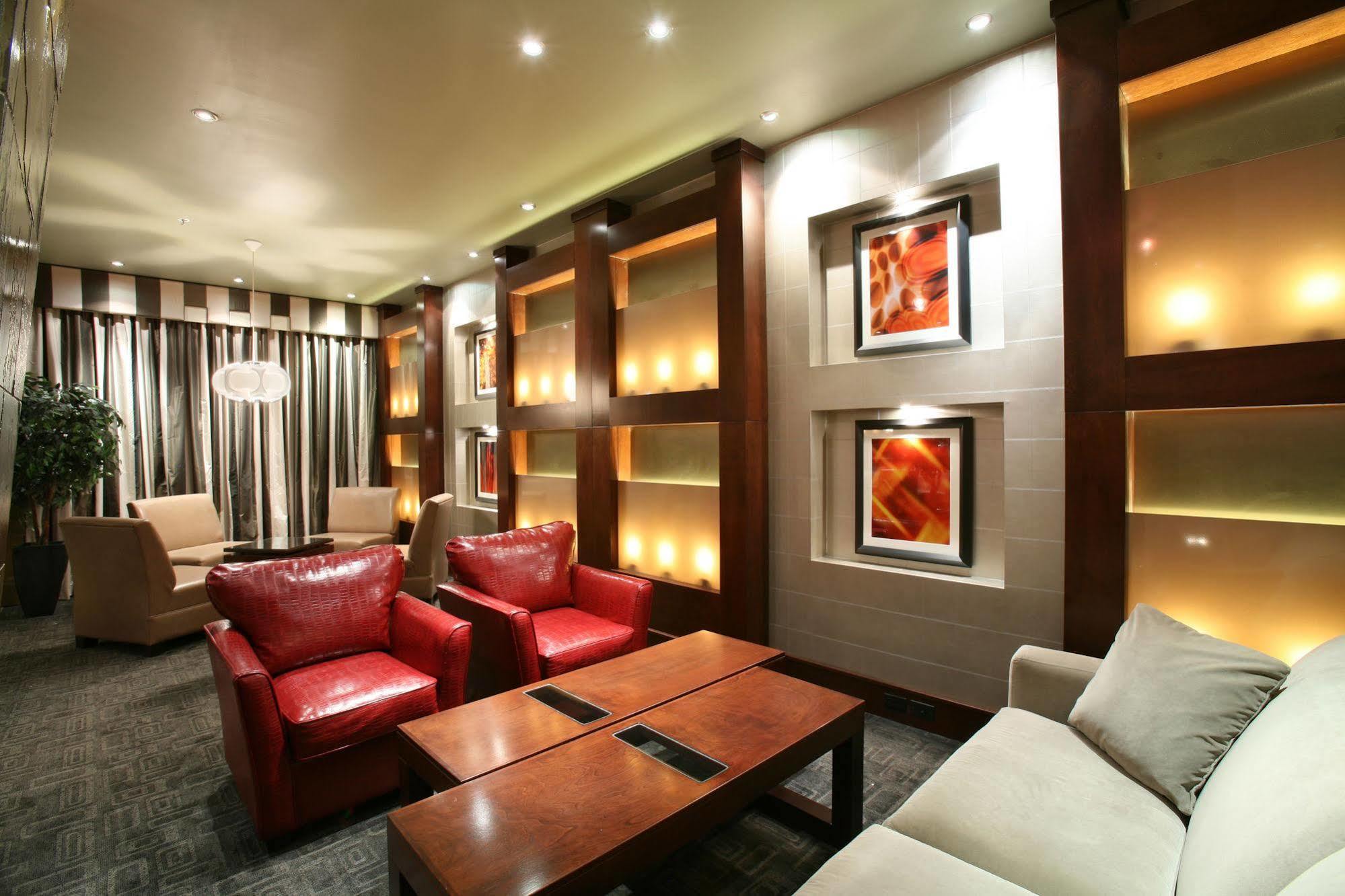 Sandman Hotel Edmonton West Kamer foto