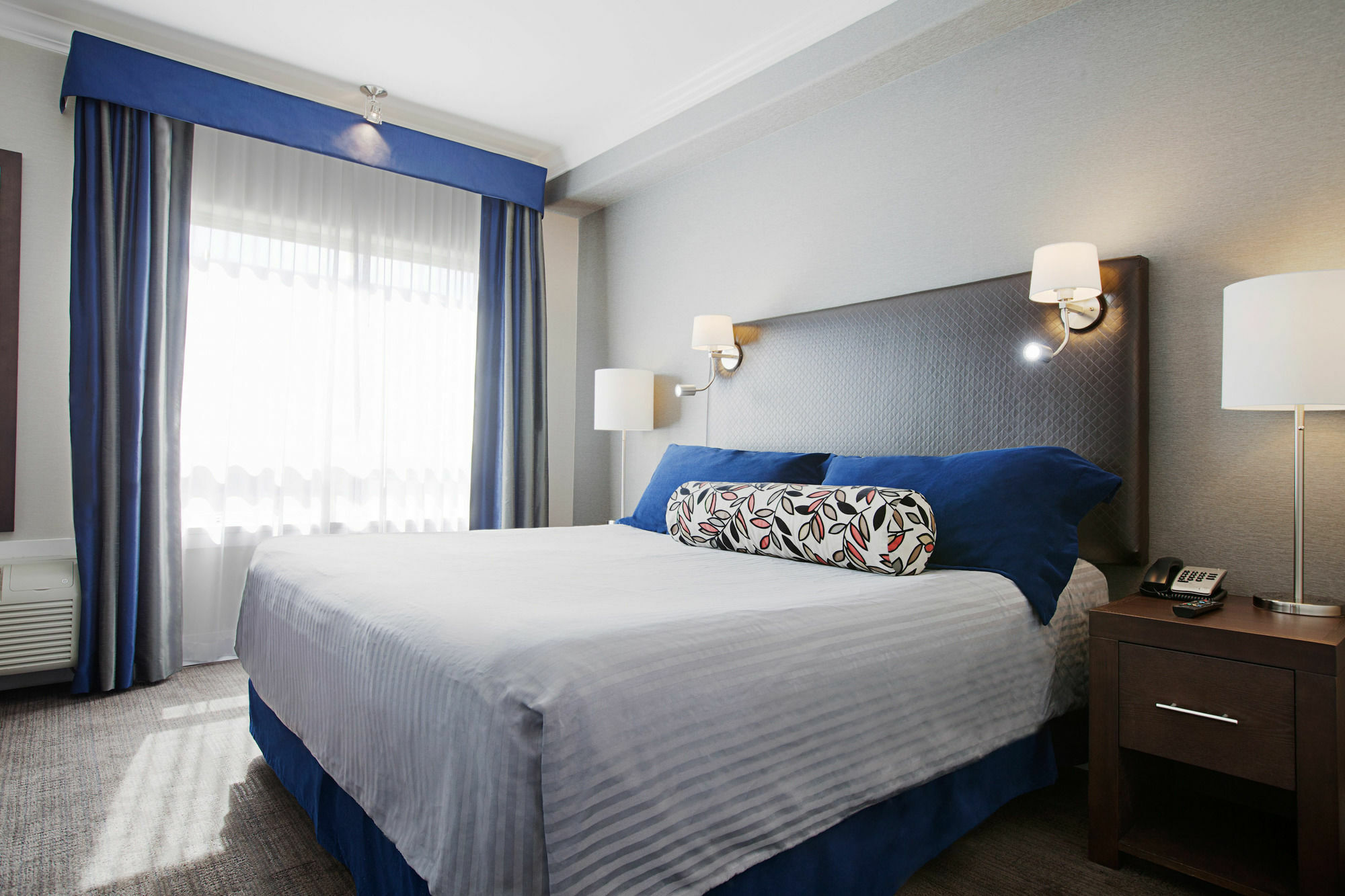 Sandman Hotel Edmonton West Buitenkant foto