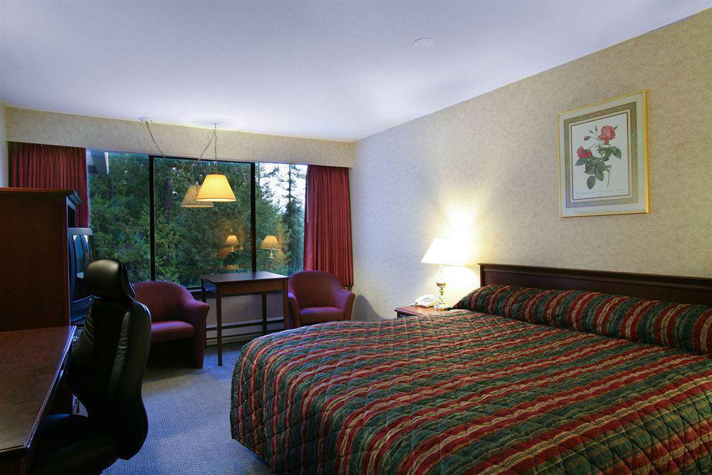 Sandman Hotel Edmonton West Buitenkant foto